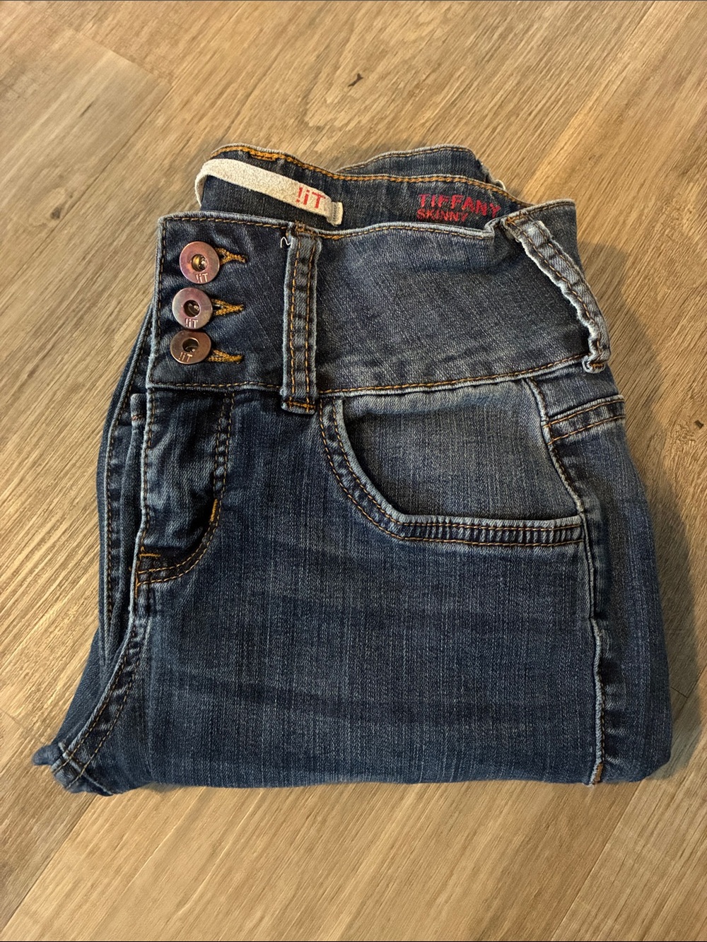 !IT Medium Wash Skinny Jeans